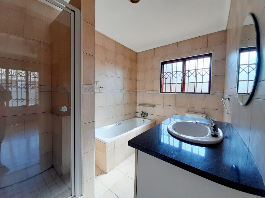 3 Bedroom Property for Sale in Vaalpark Free State